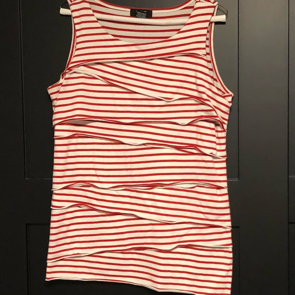 Tank top, red stripe layered